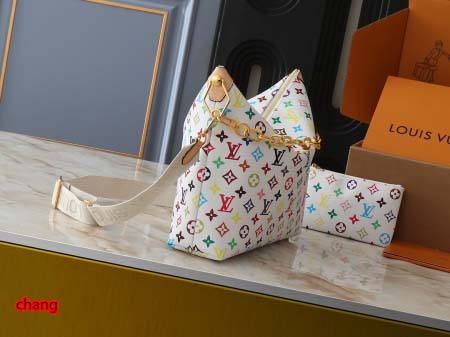 2025年3月16日 ルイヴィトン新品 M12068 M12071 M12072 CoussinMonogram 38x33x10