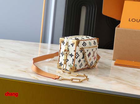 2025年3月16日 ルイヴィトン新品 M25132  Virgil Abloh  2019  Mini SOFT TRUNK   Monogram Eclipse