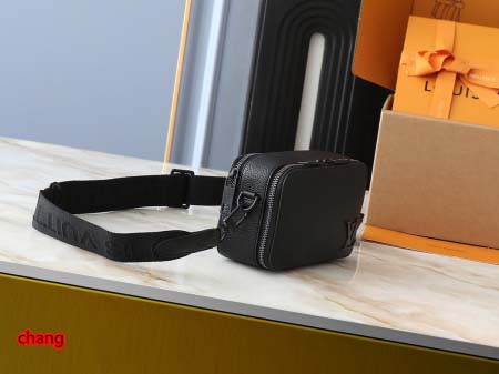 2025年3月16日 ルイヴィトン新品 M81260 M80741 M59161 Alpha Wearable  Monogram Eclipse    18.5×11×6.5cm