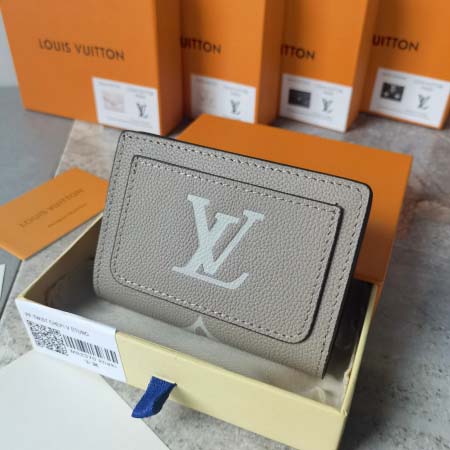 2025年3月17日新品財布M82370 M81927 Louis Vuitton Monogram Unplant“Portefeuille Cla zy工場