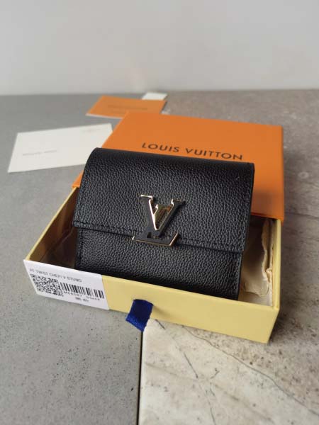 2025年3月17日新品財布M68587 Capucines  Taurillon Louis Vuitton zy工場
