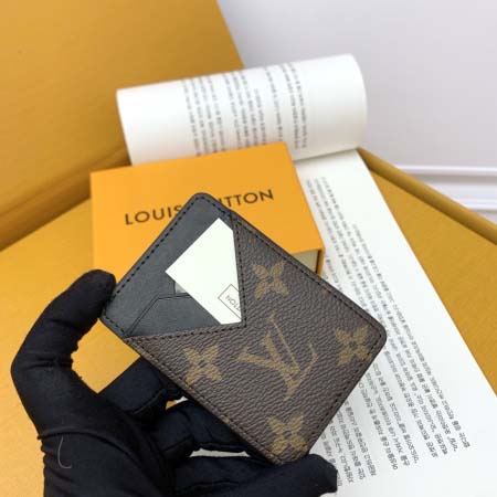 2025年3月17日新品 カードホルダーM12602  Louis Vuitton Monogram Macassar  zy工場