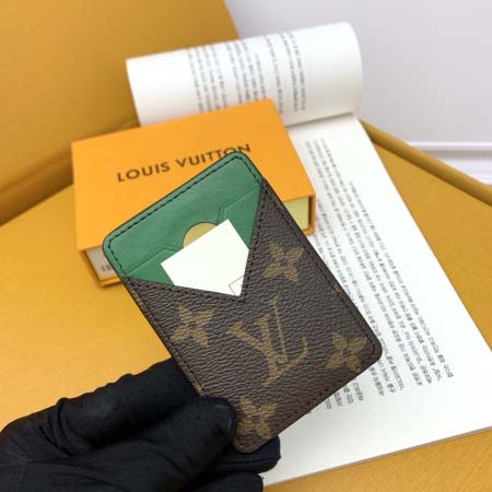 2025年3月17日新品 カードホルダーM12602  Louis Vuitton Monogram Macassar  zy工場