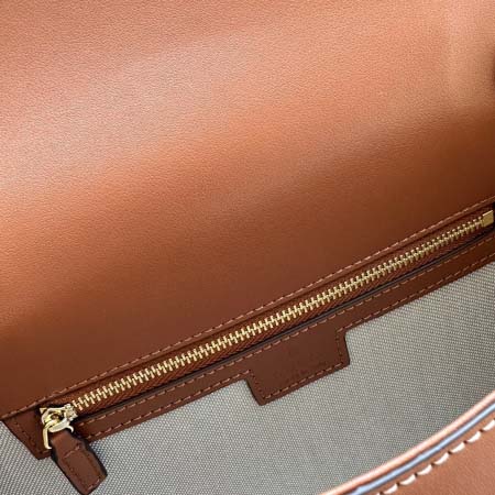 2025年3月17日新品バッグ Gucci 815714 27x17x7cm  zy工場