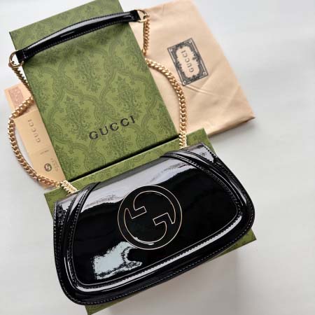 2025年3月17日新品バッグGucci  815711 21.5x 11x 8cm  zy工場