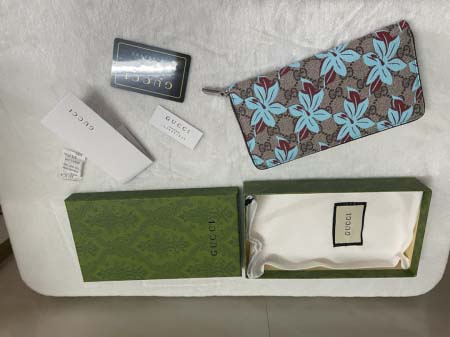 2025年3月17日新作財布 GUCCI 841150PVC19*9.5*2.5cm  zy工場