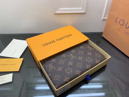 2025年3月17日新作財布Louis VuittonM80857 M60017  SIZE: 19x 12.5x 3.0cm zy工場
