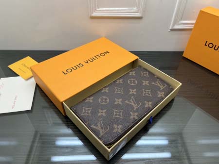 2025年3月17日新作財布Louis VuittonM80857 M60017  SIZE: 19x 12.5x 3.0cm  zy工場