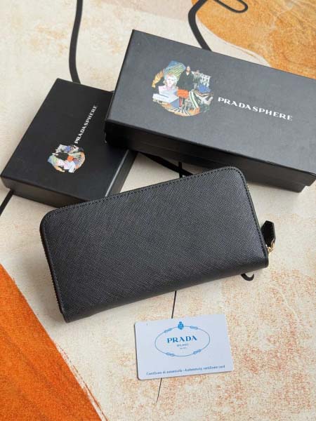 2025年3月17日新作 prada 財布   SIZE:19 cmX12cm zy工場