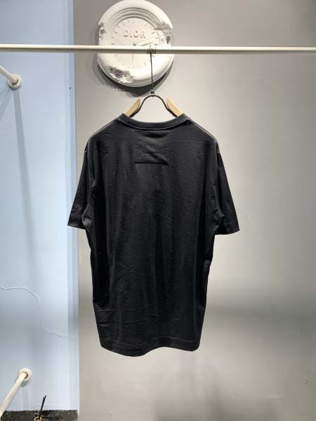 2025年3月19日高品質新作GIVENCHY半袖Tシャツ HoHo工場