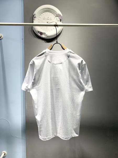 2025年3月19日高品質新作prada半袖Tシャツ HoHo工場