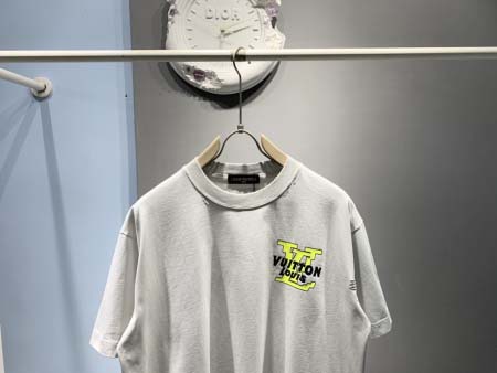 2025年3月19日高品質新作Louis Vuitton半袖Tシャツ HoHo工場