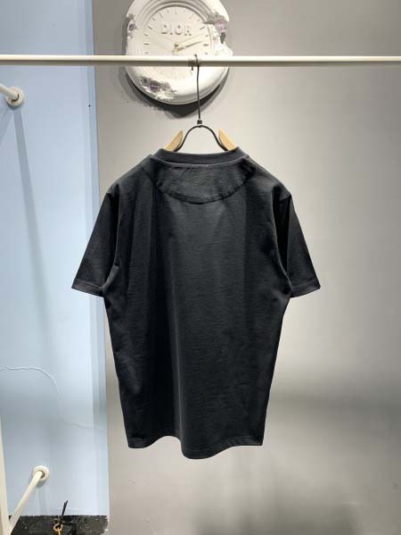 2025年3月19日高品質新作prada半袖Tシャツ HoHo工場