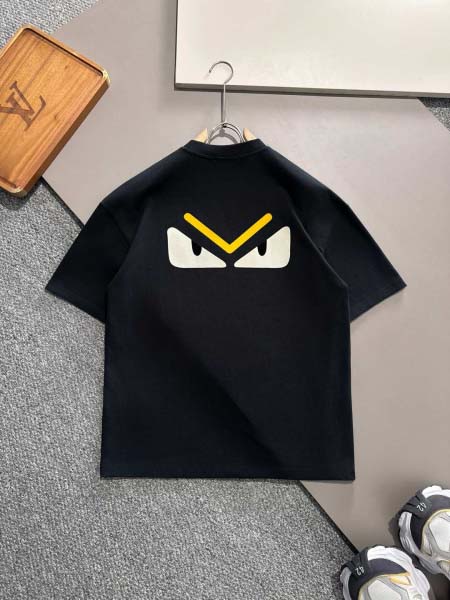 2025年3月19日高品質新作 FENDI半袖Tシャツ HoHo工場