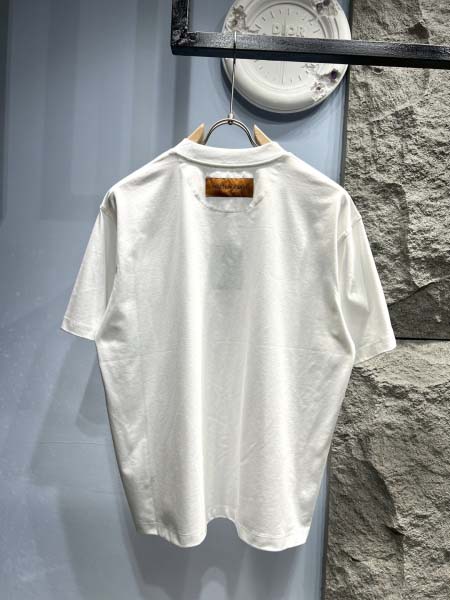 2025年3月19日高品質新作 Louis Vuitton半袖Tシャツ HoHo工場