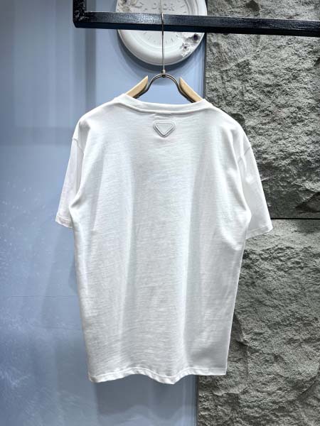 2025年3月19日高品質新作Prada半袖Tシャツ HoHo工場