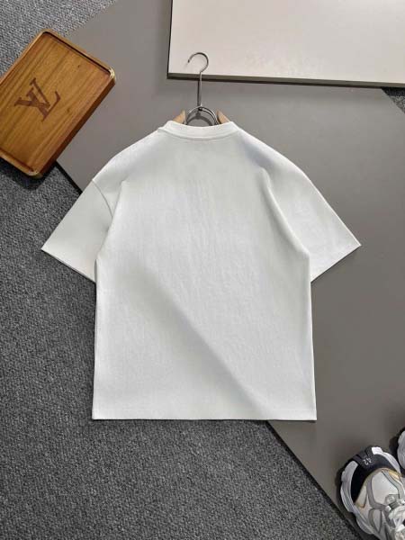 2025年3月19日高品質新作moncler半袖Tシャツ HoHo工場