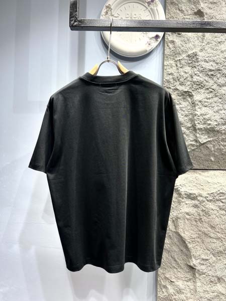 2025年3月19日高品質新作Prada半袖Tシャツ HoHo工場