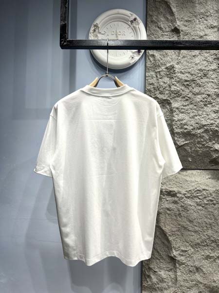 2025年3月19日高品質新作FENDI半袖Tシャツ HoHo工場