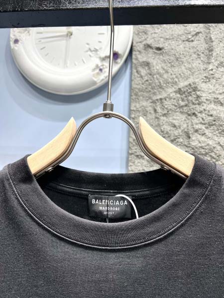2025年3月19日高品質新作Balenciaga半袖Tシャツ HoHo工場