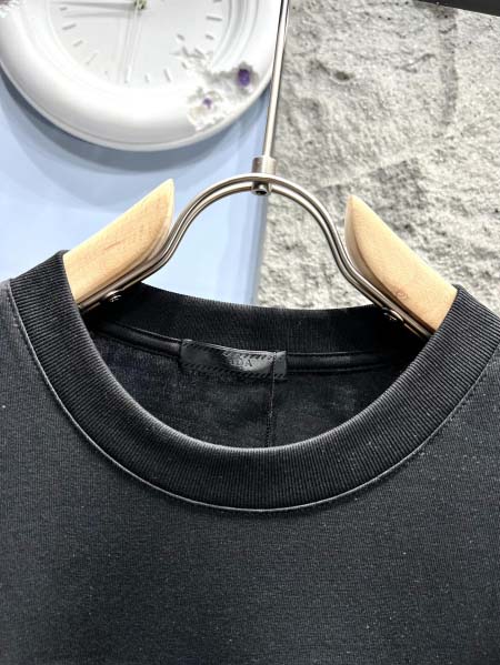 2025年3月19日高品質新作Prada半袖Tシャツ HoHo工場