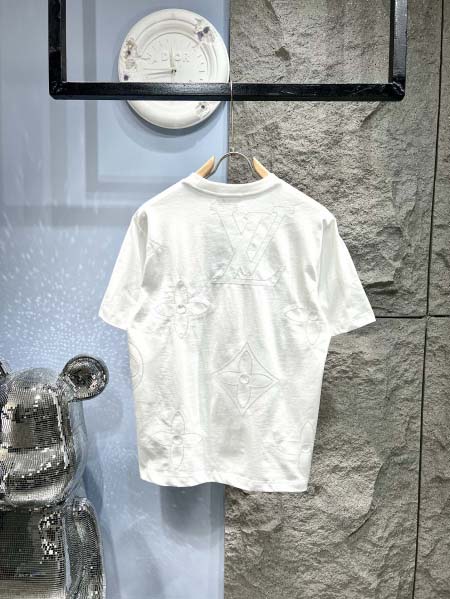 2025年3月19日高品質新作Louis Vuitton半袖Tシャツ HoHo工場