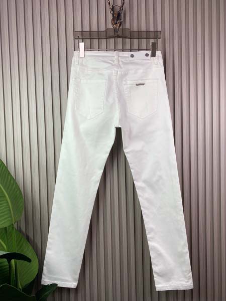 2025年3月21日早春新作Chrome heartsジーパン luols工場