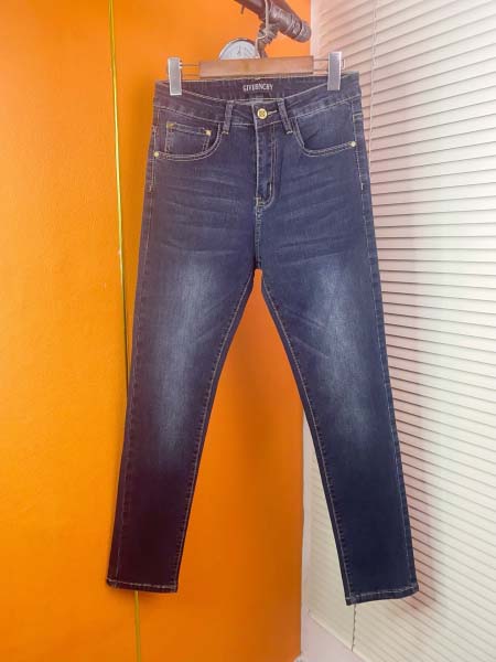 2025年3月21日春夏新作GIVENCHYジーパン luols工場