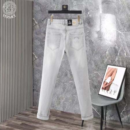 2025年3月21日春夏新作Versaceジーパン luols工場