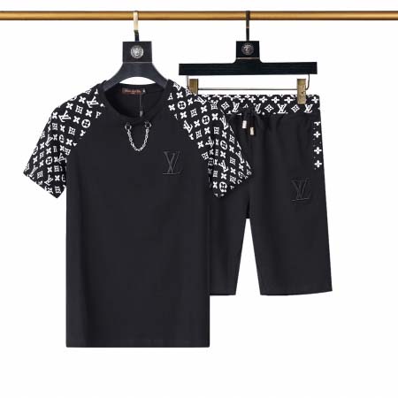 2025年3月25日入荷春夏新作LOUIS VUITTON半袖 セット上下shun工場