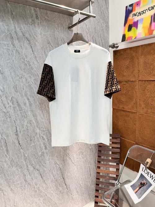 2025年3月26日入荷春夏高品質新作FENDI半袖 tシャツTF工場