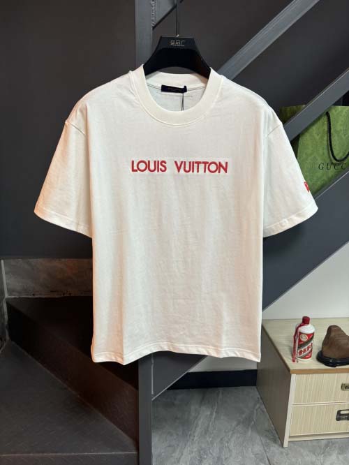 2025年3月26日入荷春夏高品質新作Louis Vuitton半袖 tシャツTF工場