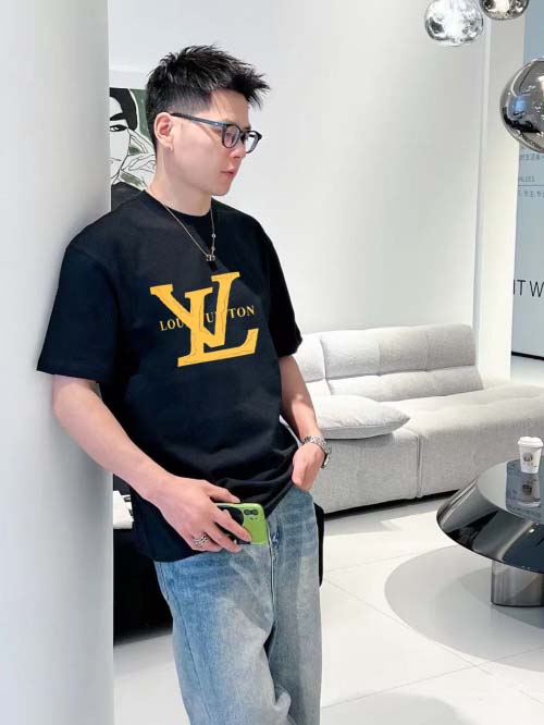 2025年3月26日入荷春夏高品質新作Louis Vuitton半袖 tシャツTF工場