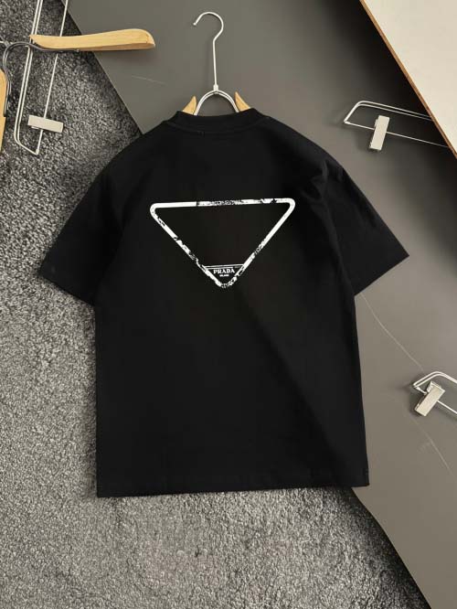 2025年3月26日入荷春夏高品質新作Prada半袖 tシャツTF工場