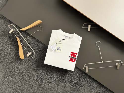 2025年3月26日入荷春夏高品質新作burberry半袖 tシャツTF工場