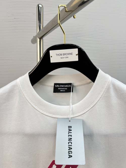 2025年3月26日入荷春夏高品質新作Balenciaga半袖 tシャツTF工場