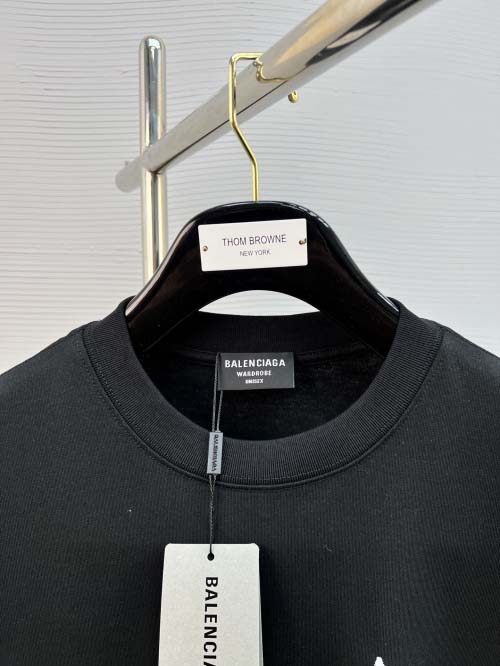 2025年3月26日入荷春夏高品質新作Balenciaga半袖 tシャツTF工場