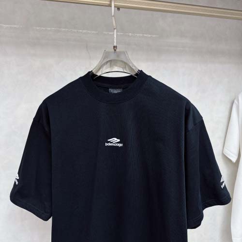 2025年3月26日入荷春夏高品質新作Balenciaga半袖 tシャツTF工場