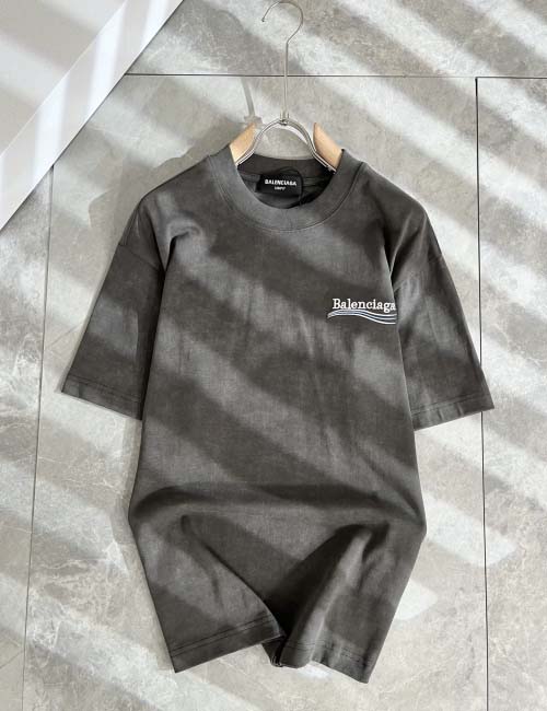 2025年3月27日入荷春夏高品質新作Balenciaga半袖 tシャツTF工場