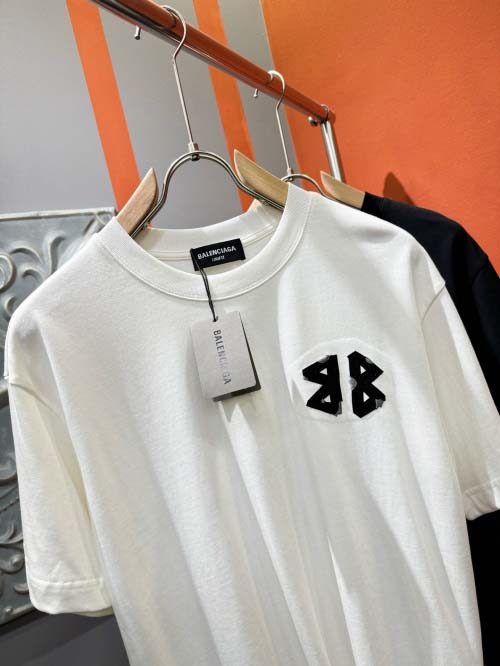 2025年3月27日入荷春夏高品質新作Balenciaga半袖 tシャツTF工場