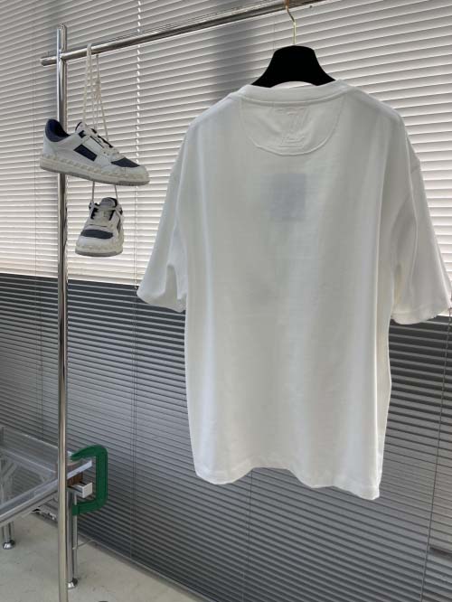 2025年3月27日入荷春夏高品質新作Louis Vuitton半袖 tシャツTF工場