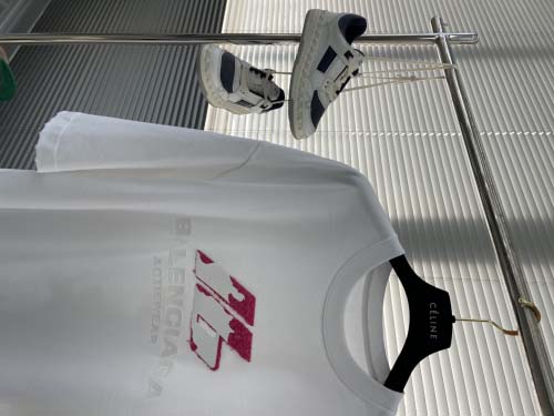 2025年3月27日入荷春夏高品質新作Balenciaga半袖 tシャツTF工場