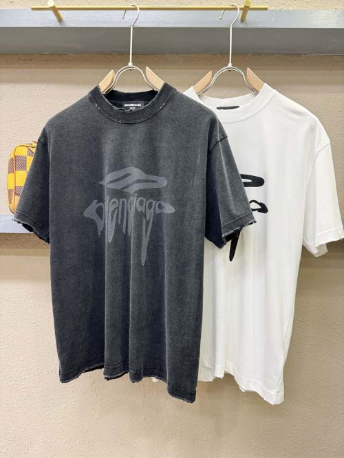 2025年3月27日入荷春夏高品質新作Balenciaga半袖 tシャツTF工場
