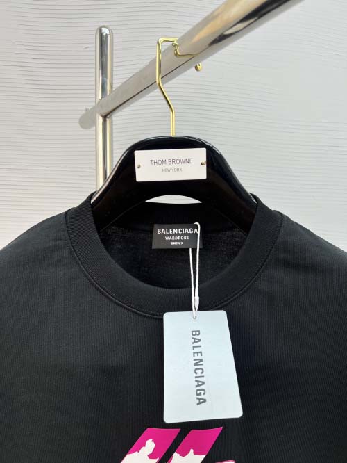 2025年3月27日入荷春夏高品質新作Balenciaga半袖 tシャツTF工場