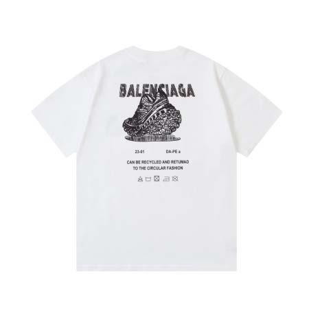 2025年3月30日入荷春夏新作Balenciaga半袖 tシャツYP工場