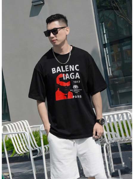 2025年3月30日入荷春夏新作Balenciaga半袖 tシャツYP工場