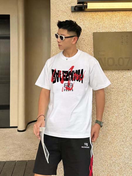 2025年3月30日入荷春夏新作Balenciaga半袖 tシャツYP工場