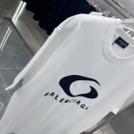 2025年3月1日春夏高品質新品Balenciaga半袖 tシャツDW工場