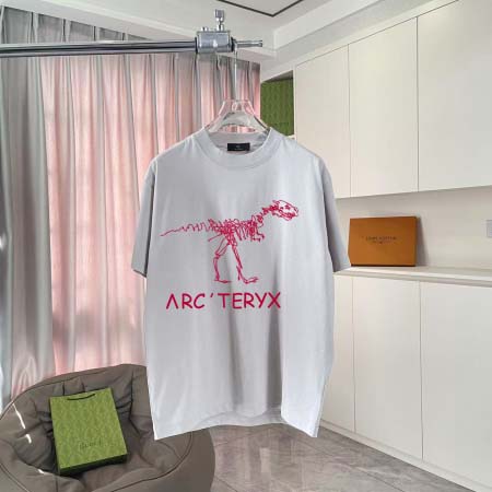 2025年3月1日春夏高品質新品ARCTERYX半袖 tシャ...