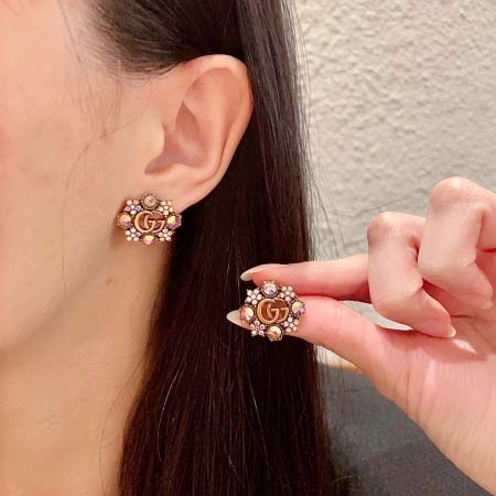 2025年3月7日入荷新品Gucciピアスギフト/誕生日/記...